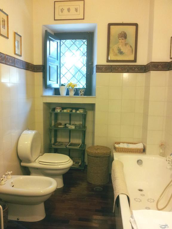 Relais De Charme - B&B Short Lets La Casa Di Francesca Sant'Agata Li Battiati Pokój zdjęcie